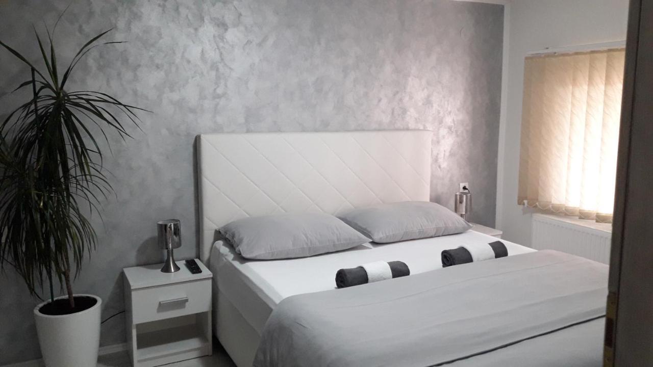 Apartmani Abbazia Banja Luka Ngoại thất bức ảnh