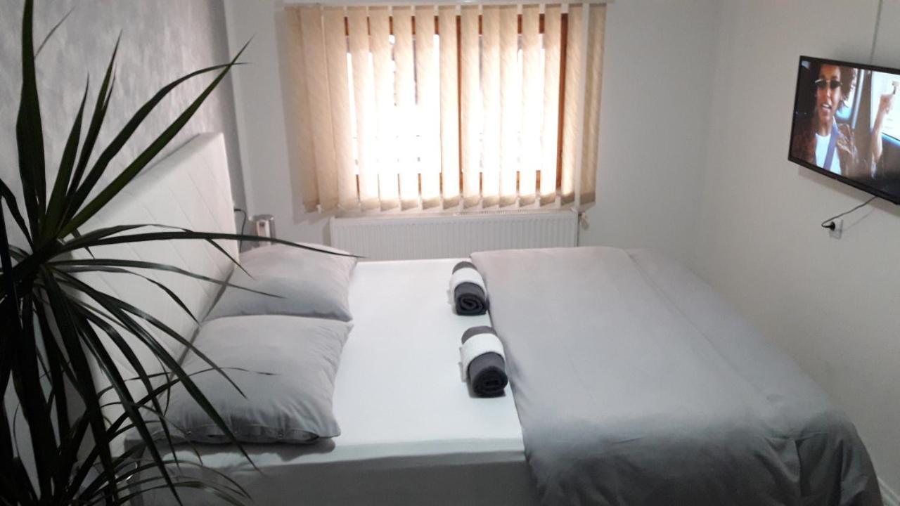 Apartmani Abbazia Banja Luka Ngoại thất bức ảnh